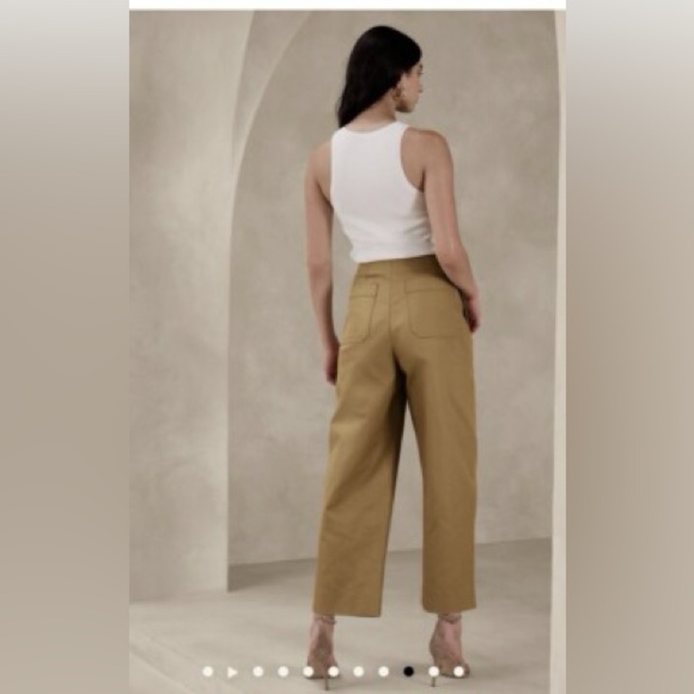 Banana Republic Cropped Wide-Leg Pants in Olive - Picture 2 of 10